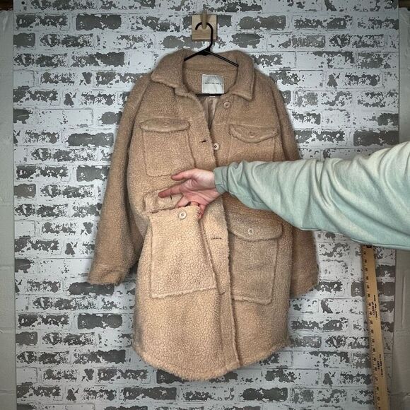 American Eagle | women tan teddy bear jacket - Picture 6 of 11